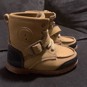 Kids boots